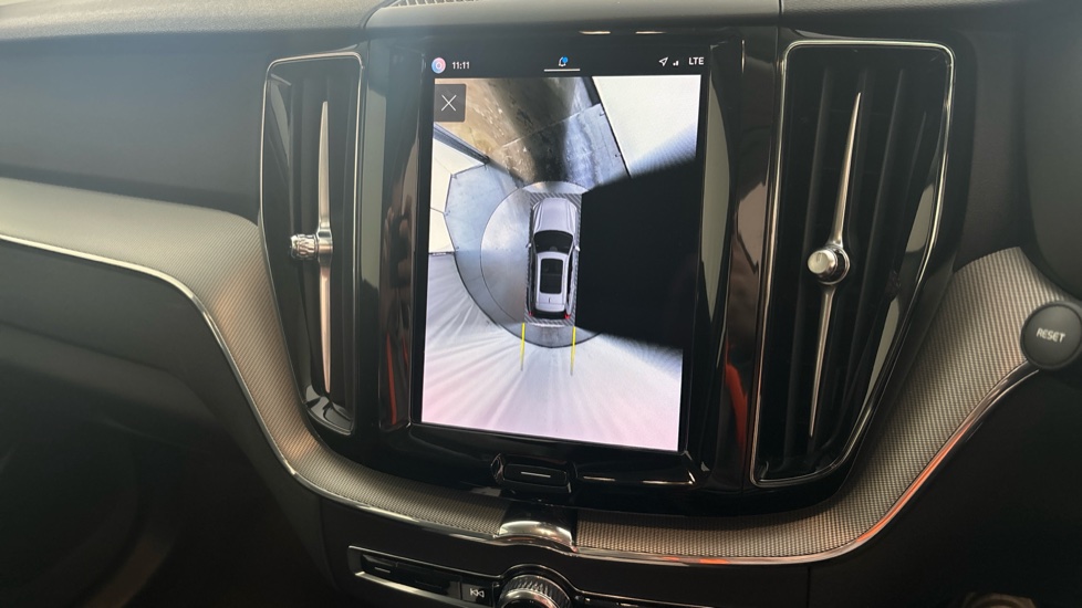 VOLVO XC60 reverse camera