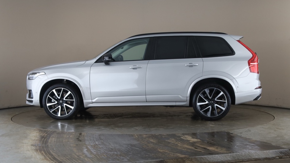 Volvo XC90 Image 2