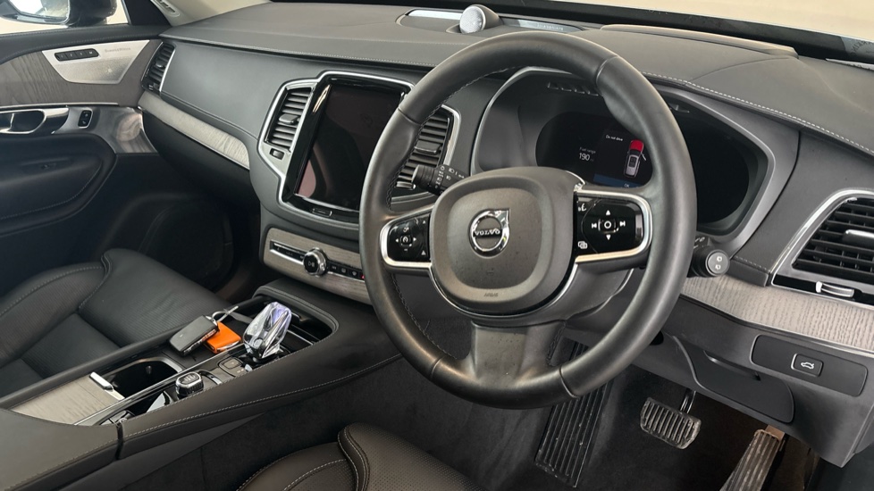 Volvo XC90 Image 9