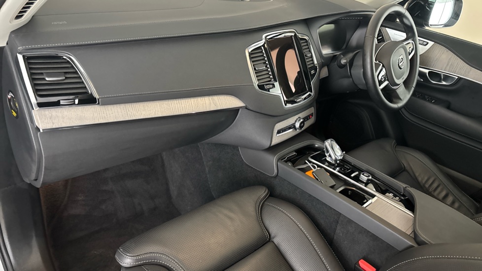 Volvo XC90 Image 10
