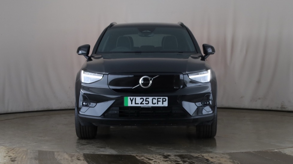 VOLVO EX40 Image 8