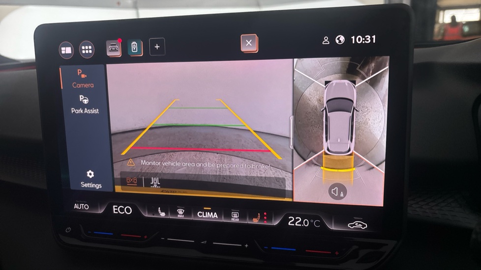CUPRA TERRAMAR reverse camera