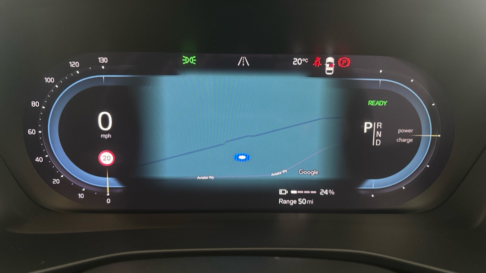 VOLVO C40 Image 13