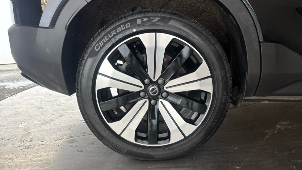 VOLVO C40 Image 19