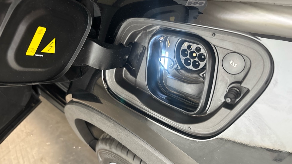 VOLVO C40 Image 21