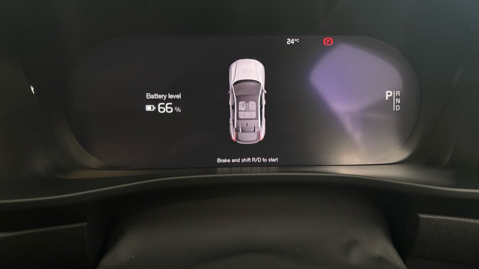 VOLVO C40 Image 13