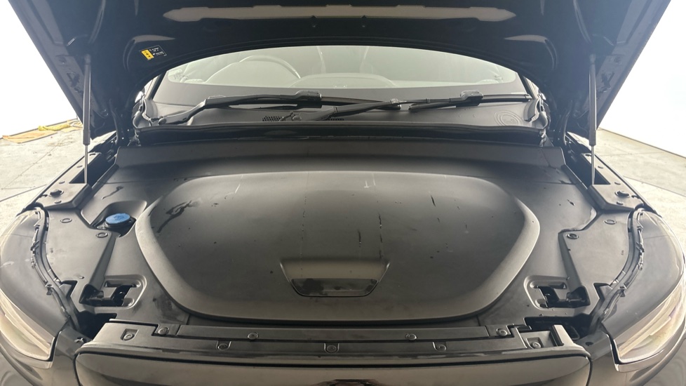 VOLVO C40 Image 16