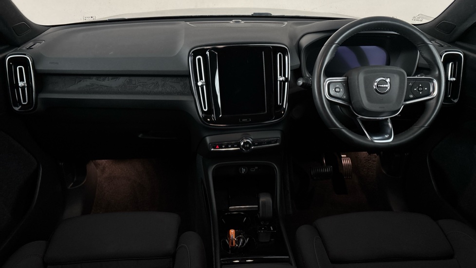 VOLVO XC40 Image 11