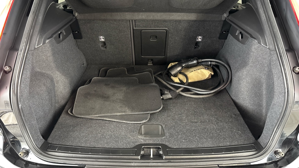 VOLVO XC40 Image 15