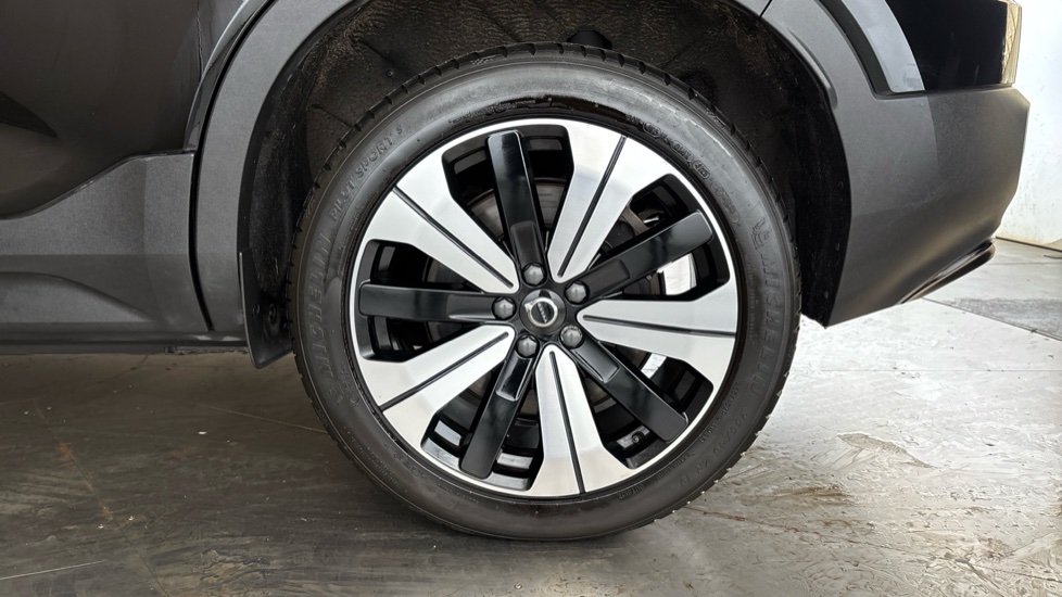 VOLVO XC40 Image 18