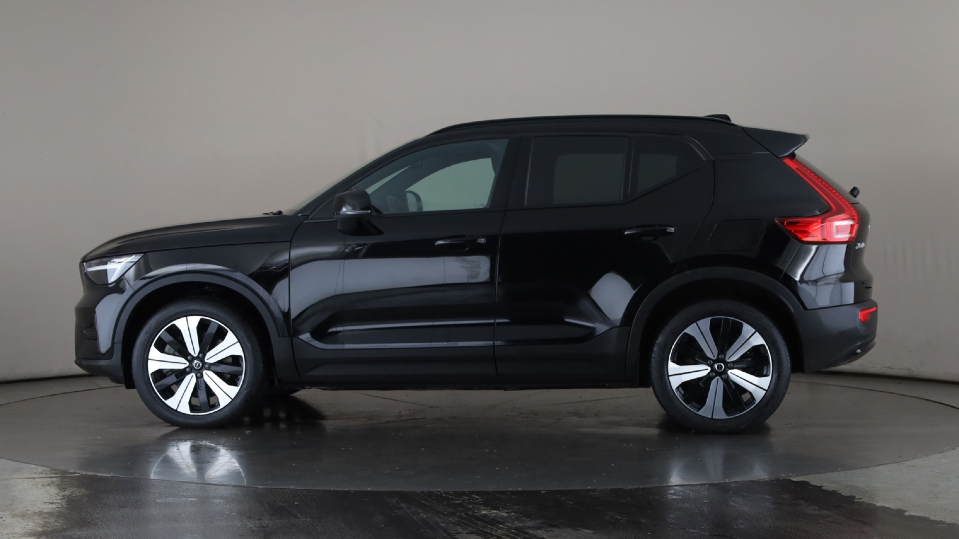 170kW Recharge Core 69kWh 5dr Auto