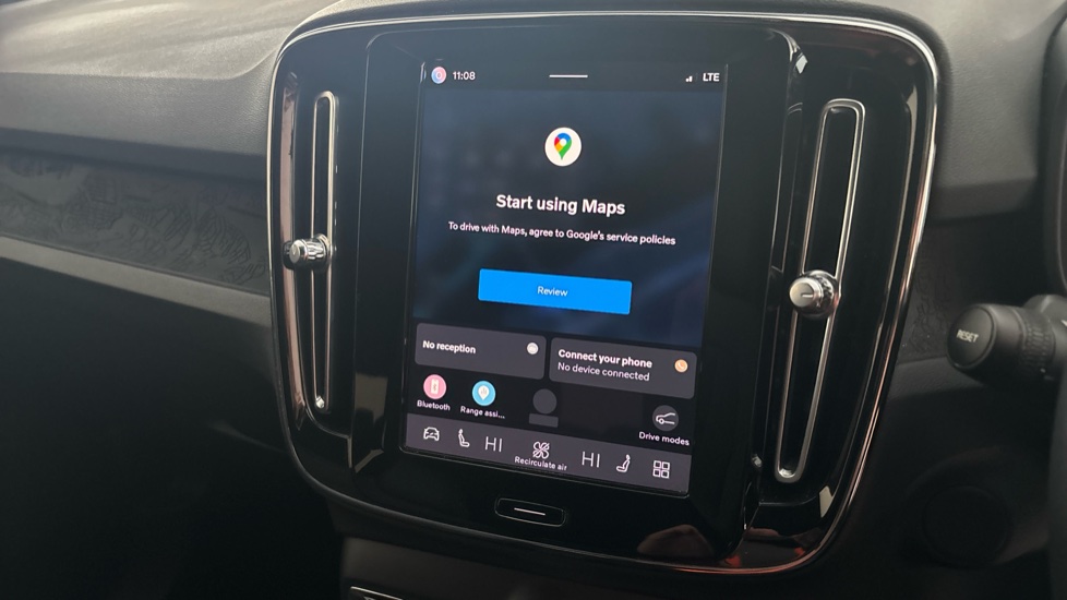 VOLVO XC40 Image 12