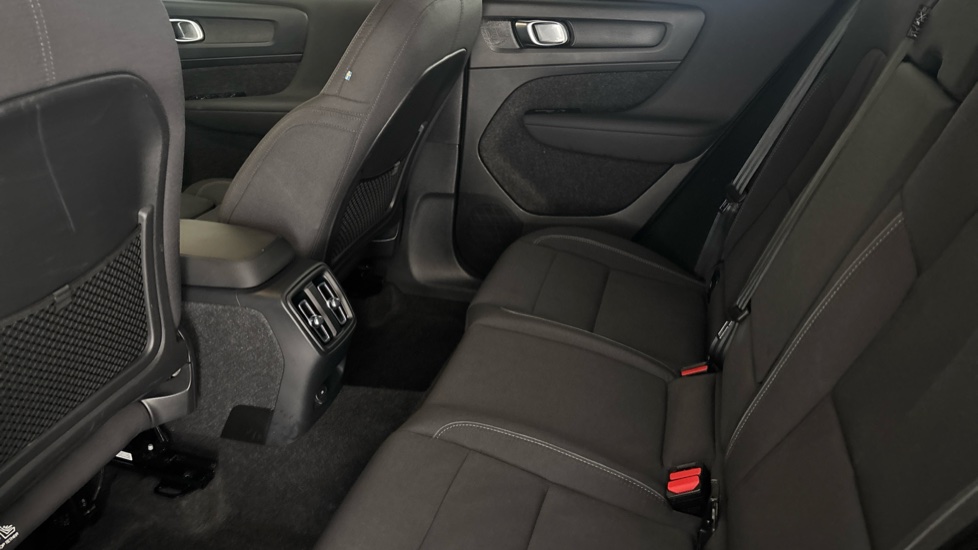 VOLVO XC40 Image 14