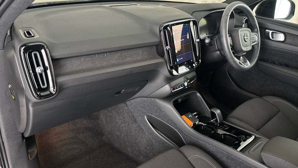VOLVO XC40 Image 10