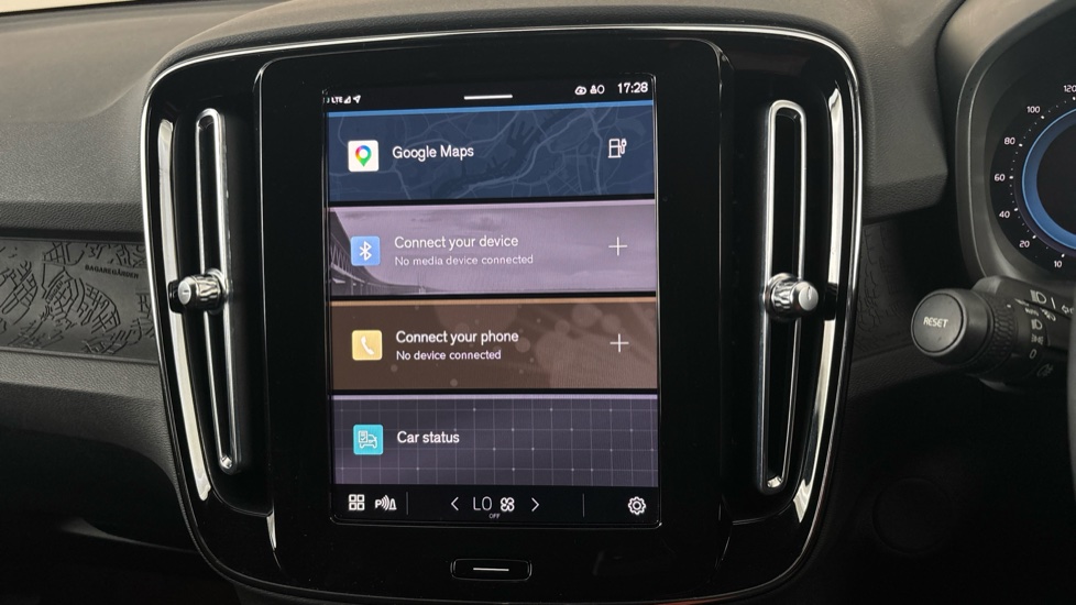 VOLVO XC40 Image 12