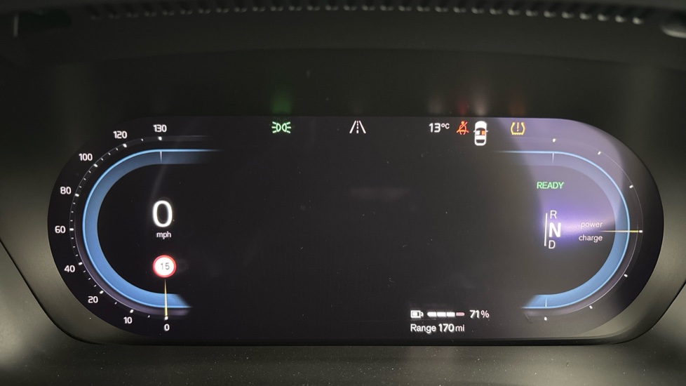 VOLVO XC40 Image 13