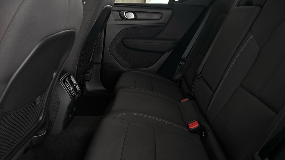 VOLVO XC40 Image 14