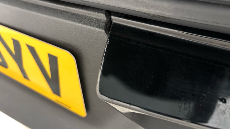 VOLVO XC40 Chips and scratches