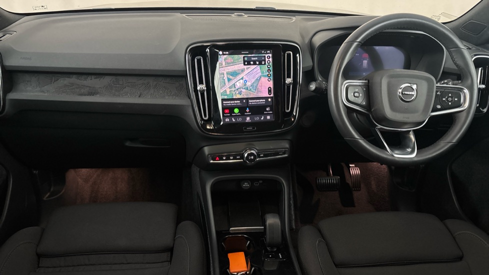 VOLVO XC40 Image 11