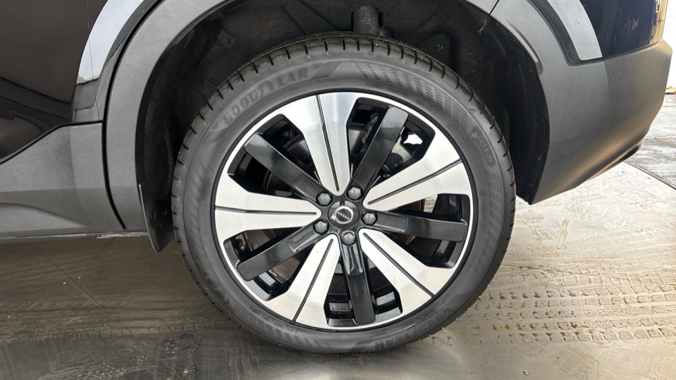 VOLVO XC40 Image 18