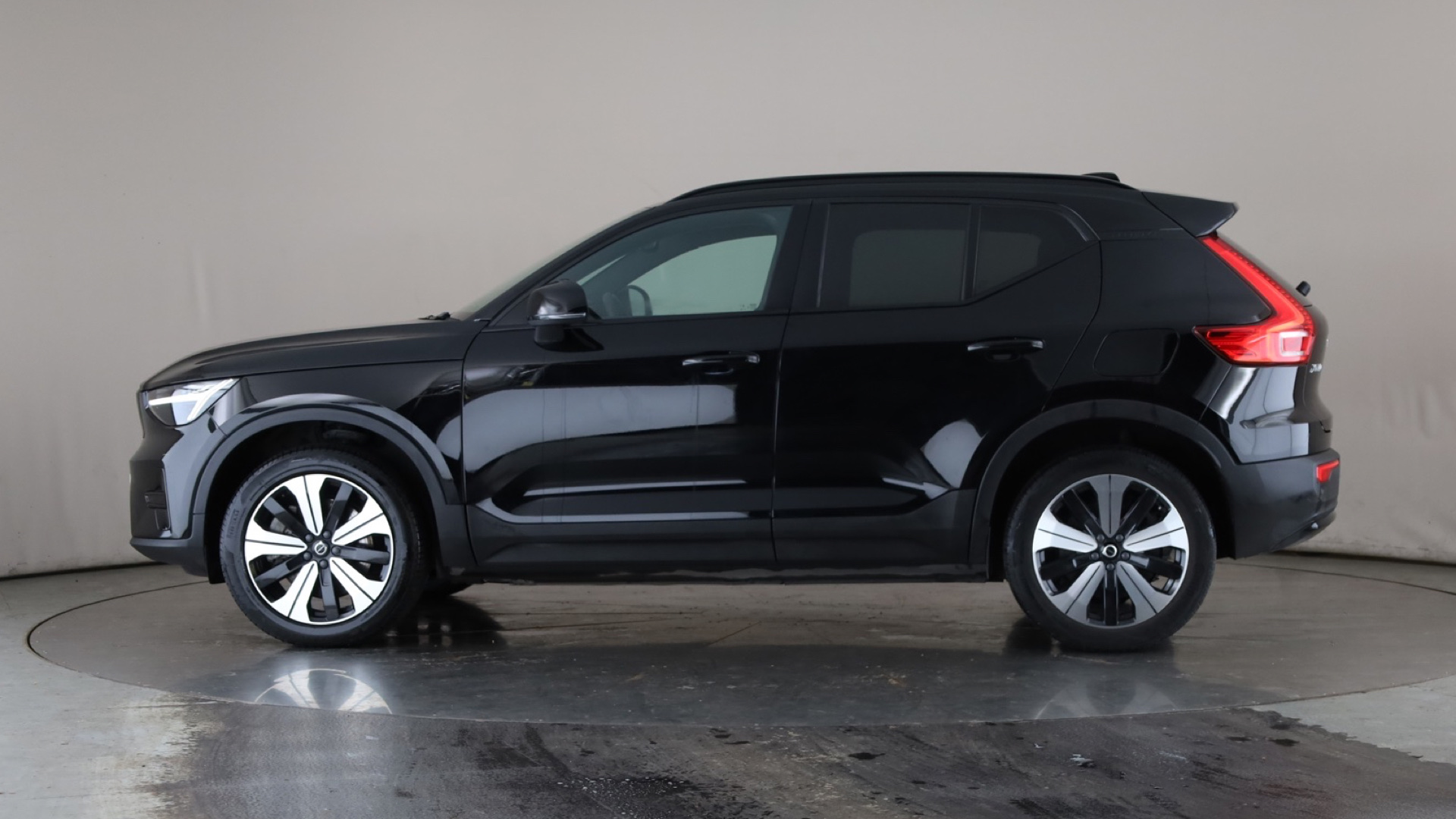 170kW Recharge Core 69kWh 5dr Auto