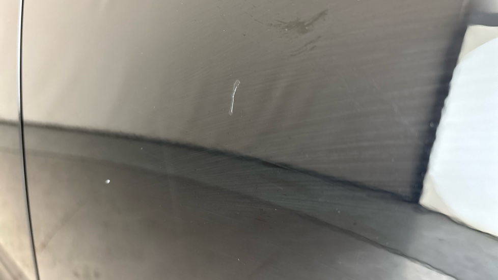 VOLVO XC40 Scratches