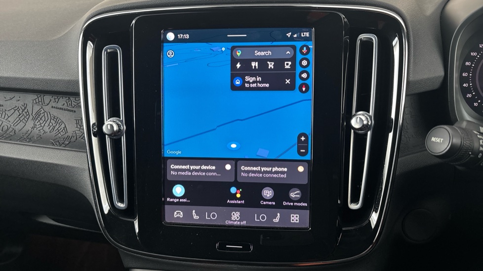 VOLVO XC40 Image 12