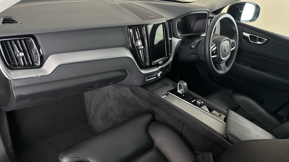 VOLVO XC60 Image 10