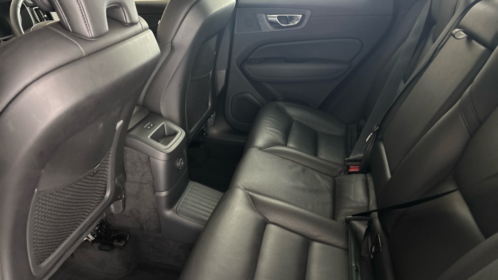 VOLVO XC60 Image 14