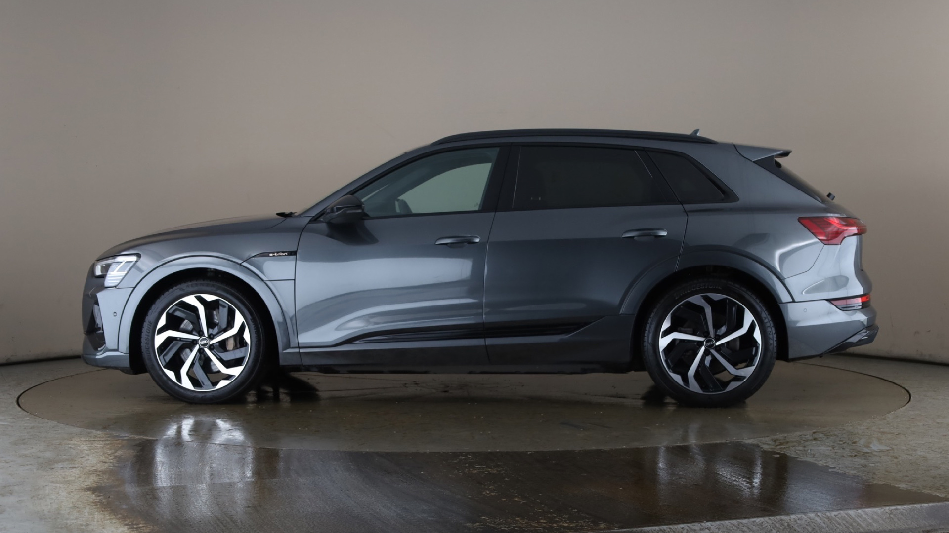 230kW 50 Quattro 71kWh Black Ed 5dr Auto [22kWCh] [2023]