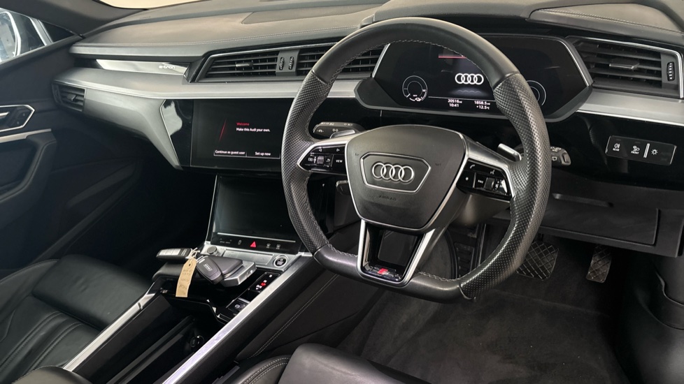 AUDI E-TRON Image 9