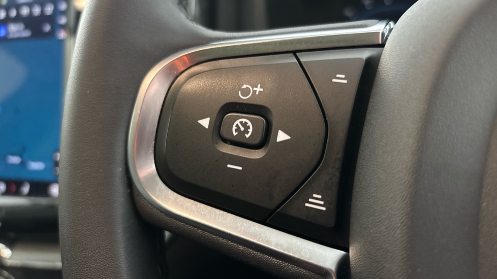 VOLVO XC60 cruise control