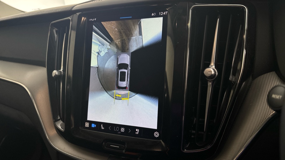 VOLVO XC60 reverse camera