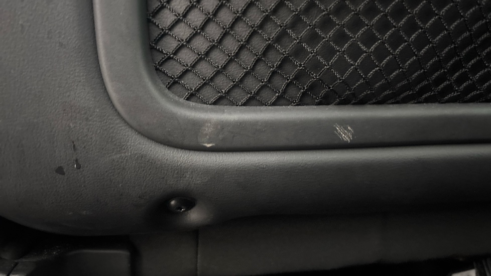 VOLVO XC60 scratches