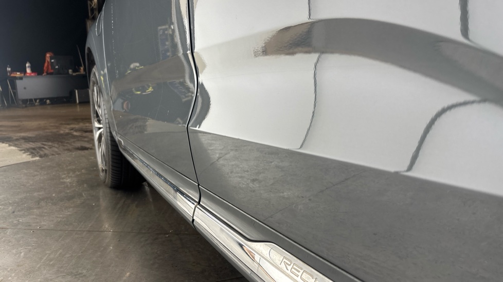 VOLVO XC60 dent