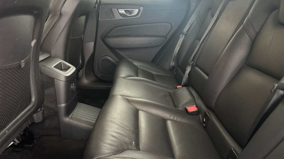 VOLVO XC60 Image 14