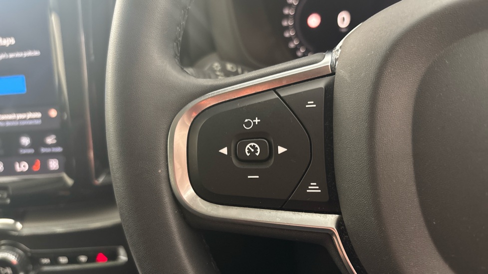 VOLVO XC60 Cruise control