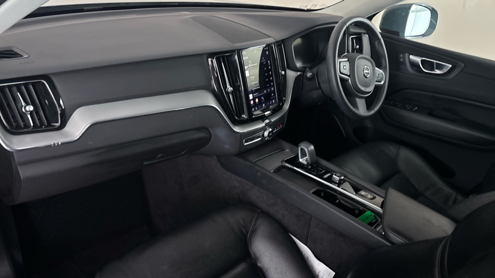 VOLVO XC60 Image 10