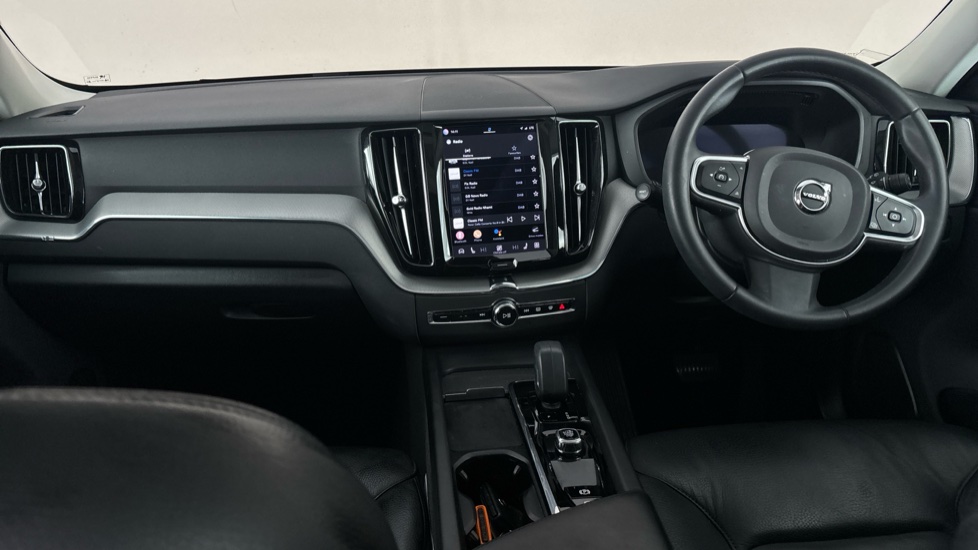 VOLVO XC60 Image 11