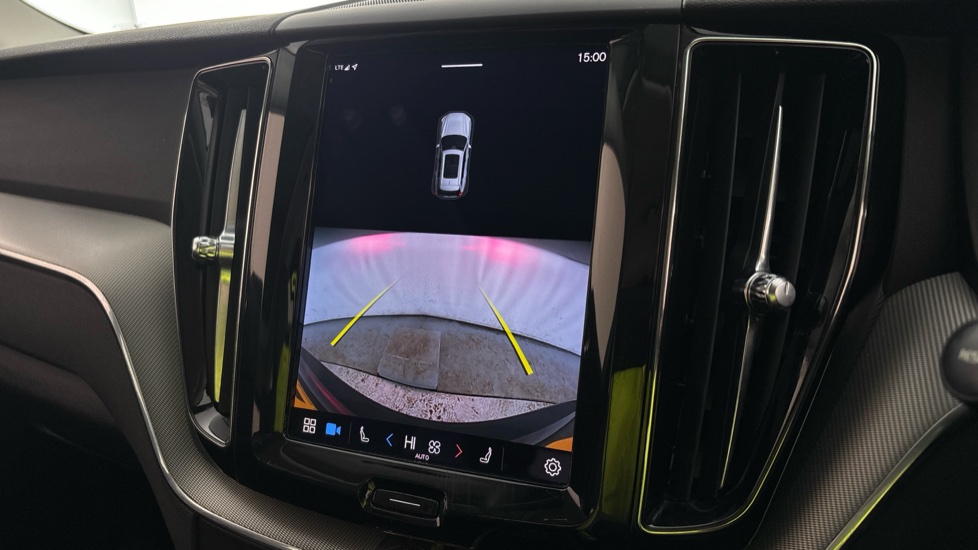 VOLVO XC60 reverse camera