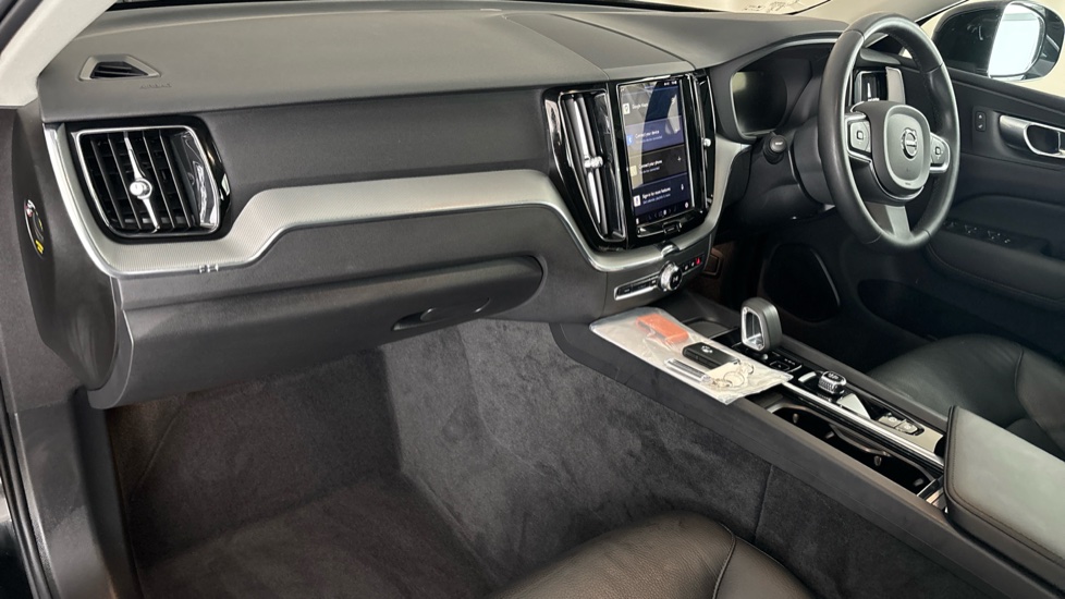 VOLVO XC60 Image 10