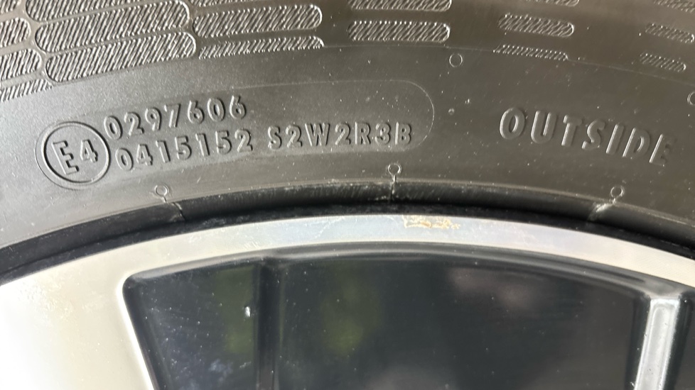 VOLVO XC60 scuff