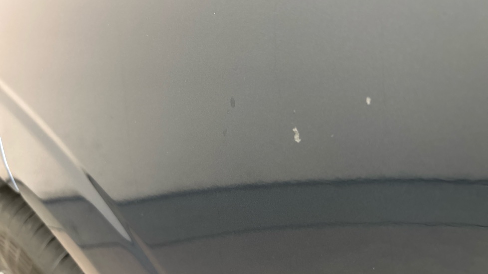 VOLVO XC60 chips and dents