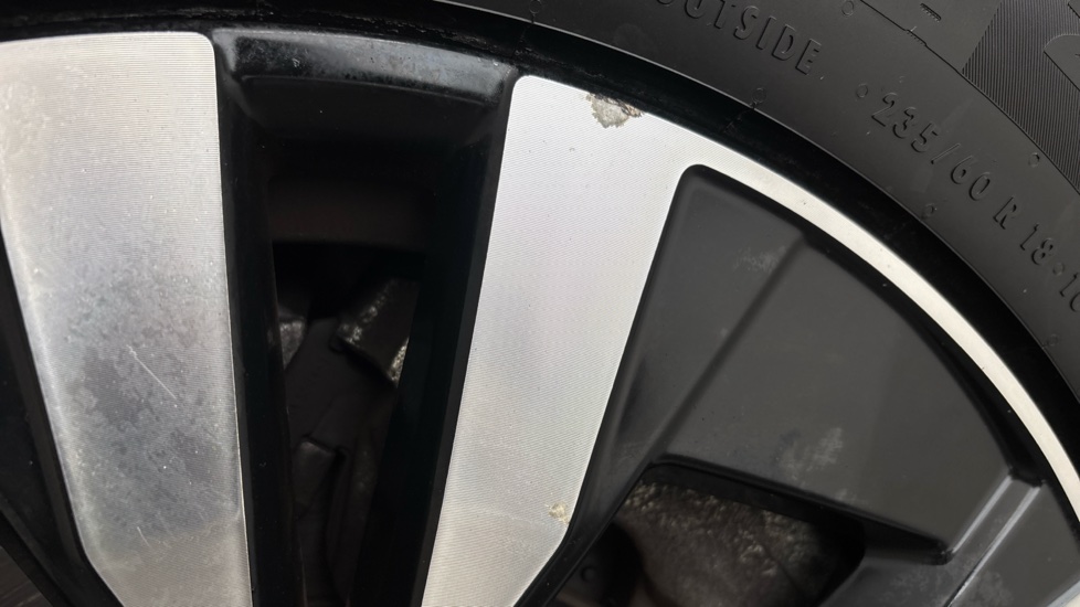 VOLVO XC60 scuff