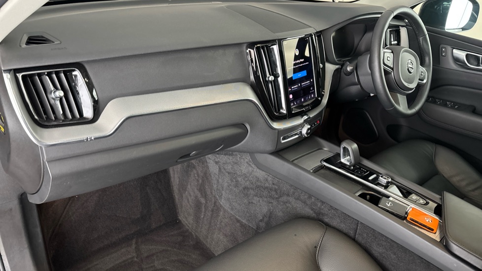 VOLVO XC60 Image 10