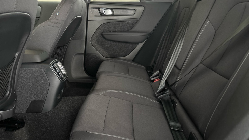 VOLVO XC40 Image 14