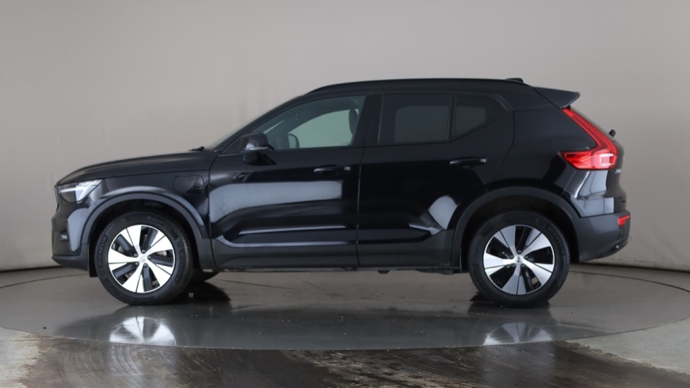 VOLVO XC40 Image 2