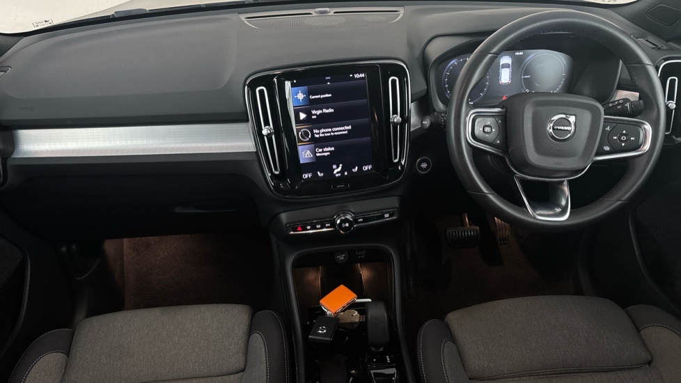 VOLVO XC40 Image 11