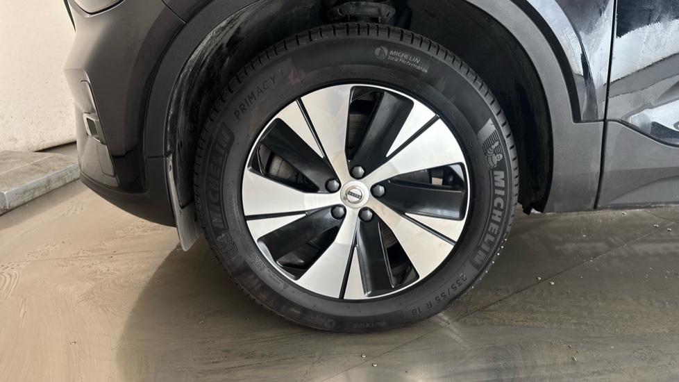 VOLVO XC40 Image 17