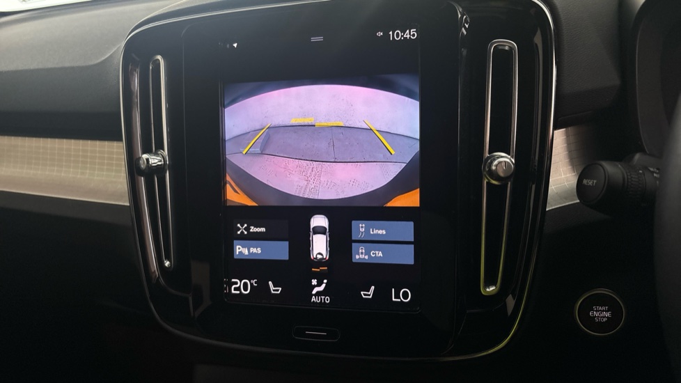 VOLVO XC40 reverse camera